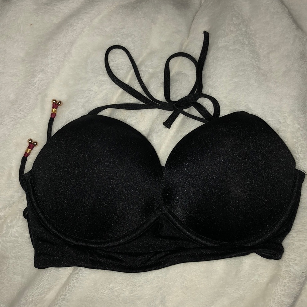 Victoria’s Secret bathing suit top